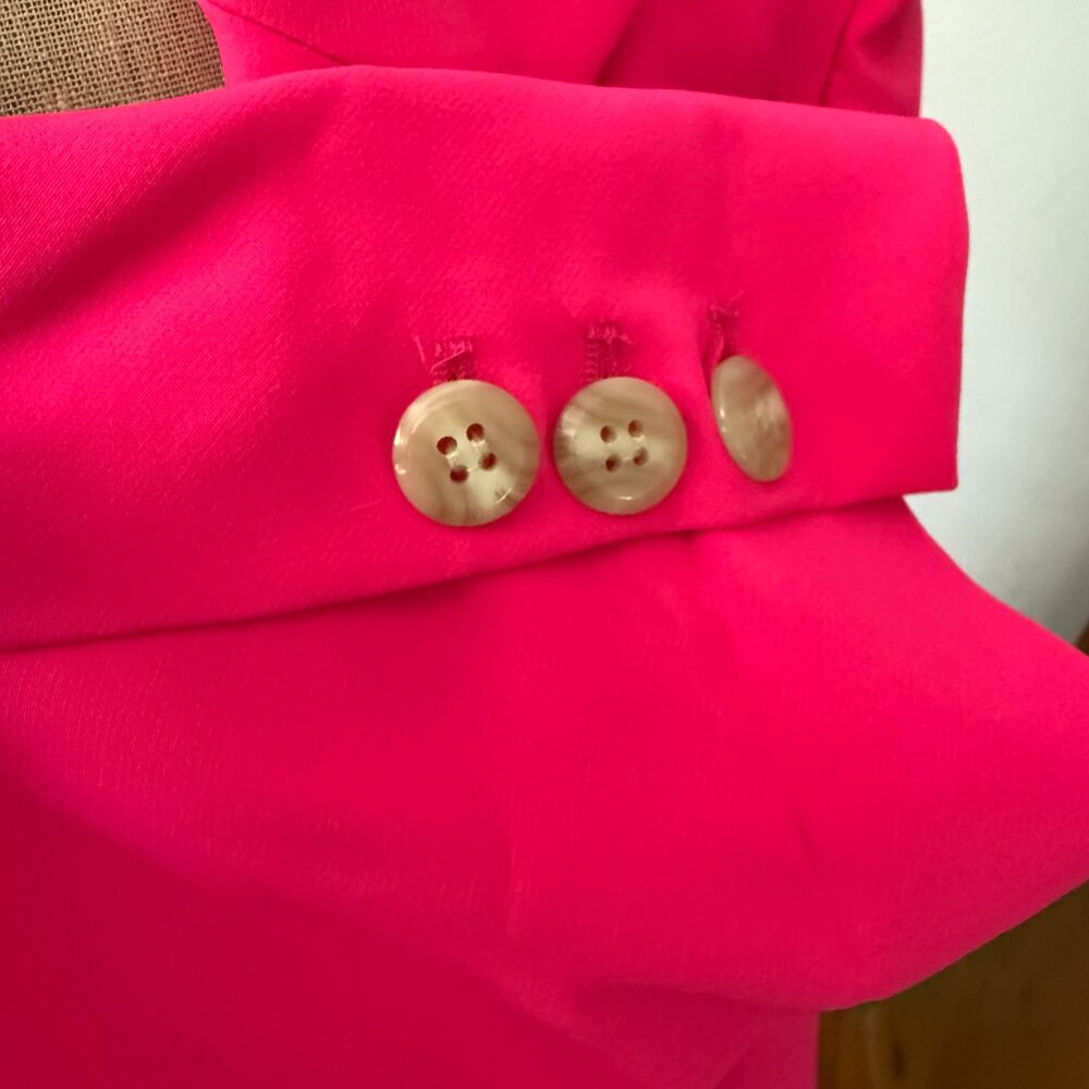 Vince Camuto Crepe Blazer - Picture 5 of 5